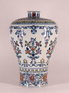 Chinese Wucai Floral Porcelain Meiping