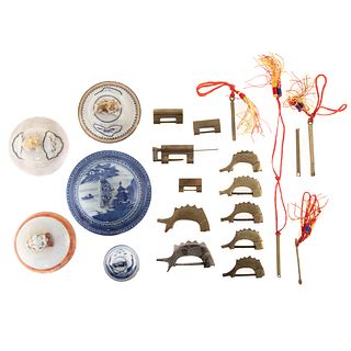 5 Chinese Export Porcelain Lids & Brass Locks