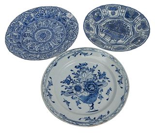 Three Chinese Blue and White Chargers, Kangxi 17th/18th century, one for Islamic market signed with artemisia leaf, one crackleware (cracks), along wi