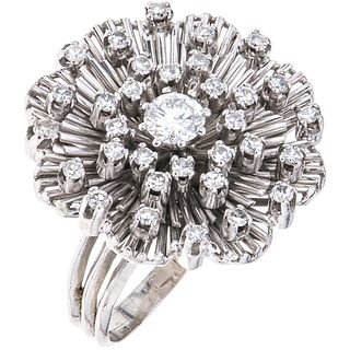 RING WITH DIAMONDS IN PLATINUM Weight: 13.5 g. Size: 7