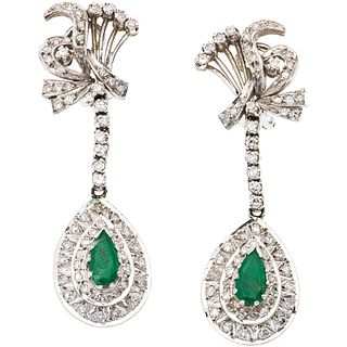 PAIR OF EARRINGS WITH EMERALDS AND DIAMONDS IN PALLADIUM SILVER with 2 pear cut emeralds ~1.40 ct and 122 8x8 cut diamonds ~1.70 ct