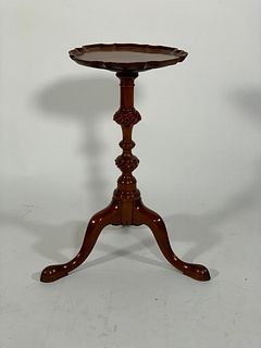 American Queen Anne Mahogany Candlestand, 18thc.