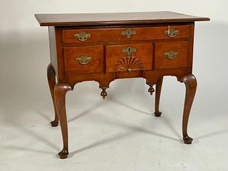 American Cherry Queen Anne Dressing Table, c.1740