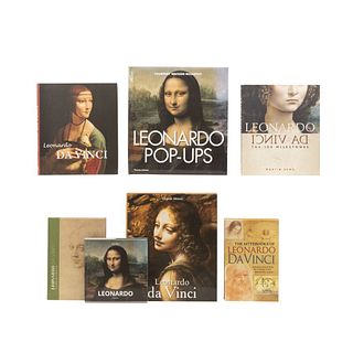 LOTE DE LIBROS SOBRE LEONARDO DA VINCI.a) The Noteboks of Leonardo Da Vinci. b) Leonardo Da Vinci y la belleza c) Leonardo Pop Up.Pzs:7