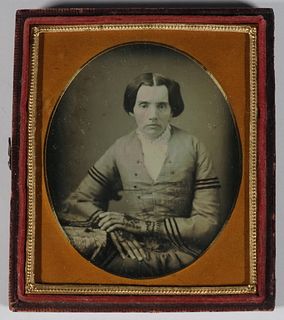 DAGUERREOTYPE PHOTO OF WOMAN, CIRCA 1860
