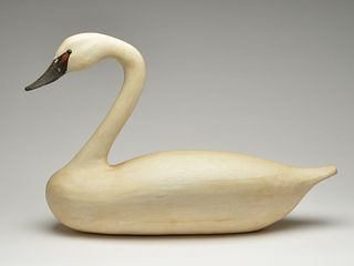 Hollow carved swan, Wildfowler Decoy Factory, Babylon, New York.