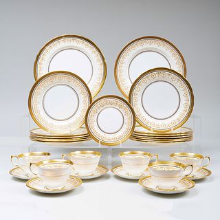 Ansley Porcelain Part Dinner Service in the 'Gold Dowery' Pattern
