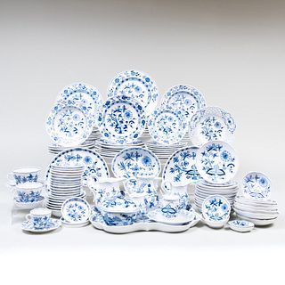 Meissen Porcelain Service in the 'Blue Onion' Pattern