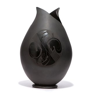 Lydia Quezada
(Mata Ortiz/Casas Grandes, 20th century)
Blackware Pottery Vase