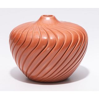 Alvina Yepa
(Jemez, b. 1954)
Deeply Carved Redware Pottery Jar