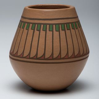 Crucita Calabaza, Blue Corn
(San Ildefonso, 1920-1999)
Polychrome Jar, with Repeating Feather Design