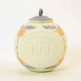 Christmas Ball 1991 1015829 - Lladro Porcelain Ornament
