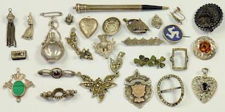 A SMALL QUANTITY OF SILVER JEWELLERY, INCLUDING WATCH FOB SHIELDS, PENCIL, ETC, EARLY 20TH CENTURY