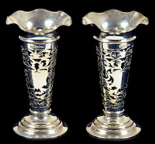 A PAIR OF EDWARD VII PIERCED SILVER TRUMPET SHAPED VASES, SHEFFIELD 1907, LOADED