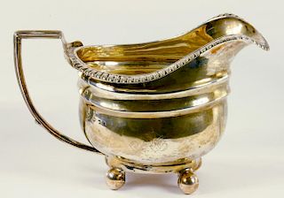 A GEORGE III SILVER CREAM JUG, MARKS RUBBED, C1800, 5OZS 10DWTS