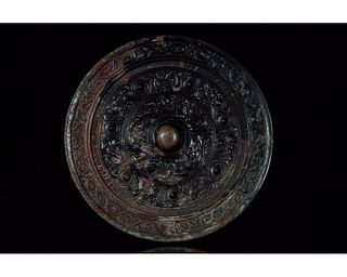 CHINESE HAN DYNASTY DECORATED MIRROR