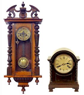 A WALNUT 'VIENNA' WALL CLOCK WITH GRIDIRON PENDULUM AND AN OAK MANTLE CLOCK, BOTH EARLY 20TH