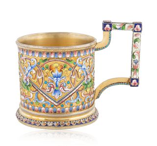 A GILT AND CLOISONNE ENAMEL PODSTAKANNIK, MOSCOW LATE 19TH CENTURY