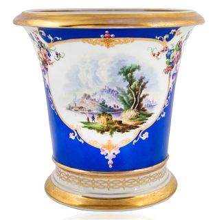 A RUSSIAN PORCELAIN FLOWER VASE AND TRAY, POPOV PORCELAIN FACTORY, GORBUNOVO, 1811-1860's