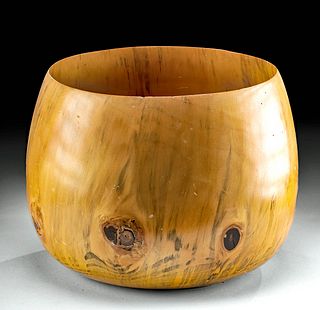 20th C. Hawaiian Calabash Wood Bowl - Norfolk Pine