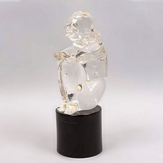 LOREDANO ROSIN Figura femenina Siglo XX. Firmada. Elaborada en cristal de murano transparente. Con base color negro. 38.5 cm altura