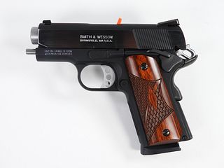 Smith & Wesson Pro Series 1911 Pistol