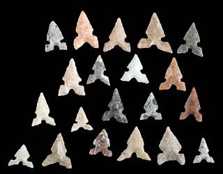 Lot of 20 Mississippian / Caddo Stone Projectile Points