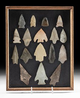 Lot of 17 Native American Paleo Stone Projectile Points