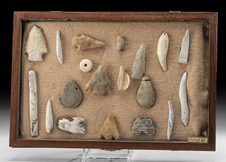 19 Native American Calusa Shells & Stone Artifacts