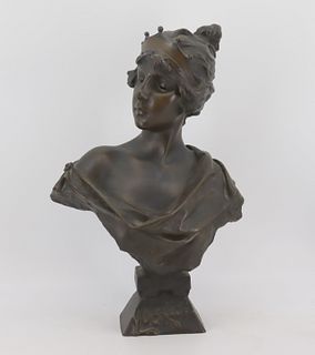 A Villanis (20th Century) Bronze Bust "Lucrese"