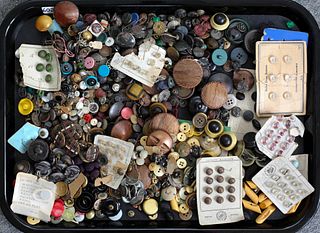Tray lot of Vintage and Antique Buttons