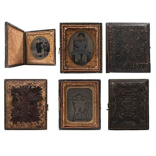 UNIDENTIFIED PHOTOGRAPHER, Retratos de infantes, Unsigned, Ambrotypes, 1 is 3.7 x 3.1" (9.5 x 8 cm) and 2 are 2.9 x 2.3" (7.4 x 6 cm), Pieces: 3