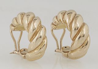 Pair of 18K Yellow Gold Twisted Hoop Clip Earrings, by Chimento, Dia.- 7/8 in., D.-3/8 in., Wt.- .26 Troy Oz. Provenance: The Estate of Dr. Sue LeBlan