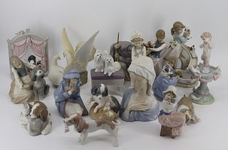 Group of Lladro Porcelain Figures 17 Pieces