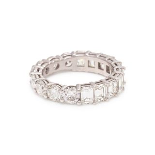 TWO-SIDED DIAMOND ETERNITY BAND