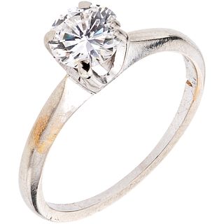 SOLITAIRE RING WITH DIAMOND IN 14K WHITE GOLD 1 Brilliant cut diamond ~0.70 ct  Clarity: I2-I3. Weight: 2.1 g. Size: 6 ½