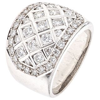 RING WITH DIAMONDS IN 18K WHITE GOLD 47 Brilliant cut diamonds ~1.74 ct. Weight: 13.1 g. Size: 6 ¼