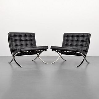 Mies van der Rohe Leather "Barcelona" Lounge Chairs, Knoll 