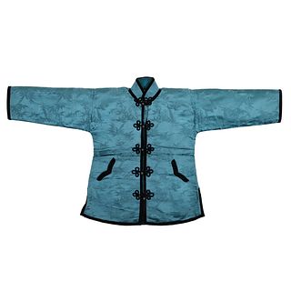 A LADY'S SKY BLUE-GROUND EMBROIDERED ROBE