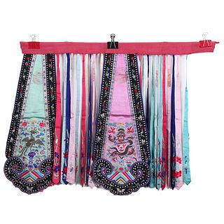 A CHINESE EMBROIDERED FLOWERS SKIRT