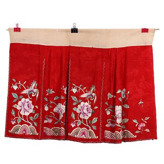 A RED-GROUND EMBROIDERED FLOWERS SKIRT