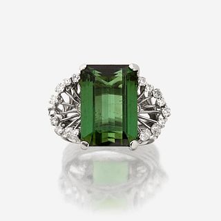 A green tourmaline, diamond, and platinum ring
