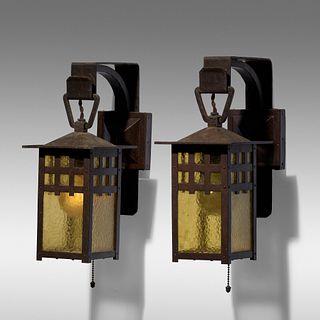 Gustav Stickley, Lanterns model 830 variant, pair
