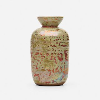 Beatrice Wood, Vase