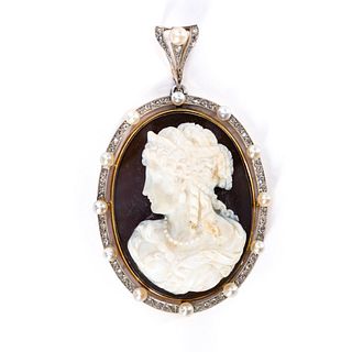 22K GOLD CAMEO PENDANT WITH PEARLS & DIAMONDS