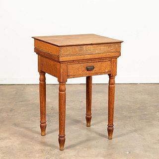 19TH C. SOUTHERN OAK BISCUIT OR PASTRY TABLE