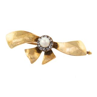 An 18K Antique Pearl & Rose Cut Diamond Bow Pin