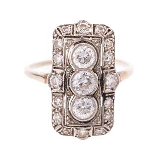 An Art Deco Diamond Ring in Platinum