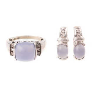 A Matching Blue Chalcedony Ring & Earrings in Gold