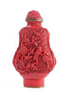 Qianlong Chinese Cinnabar Red Bird Snuff Bottle 